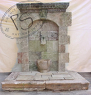 Fontana Medievale 3