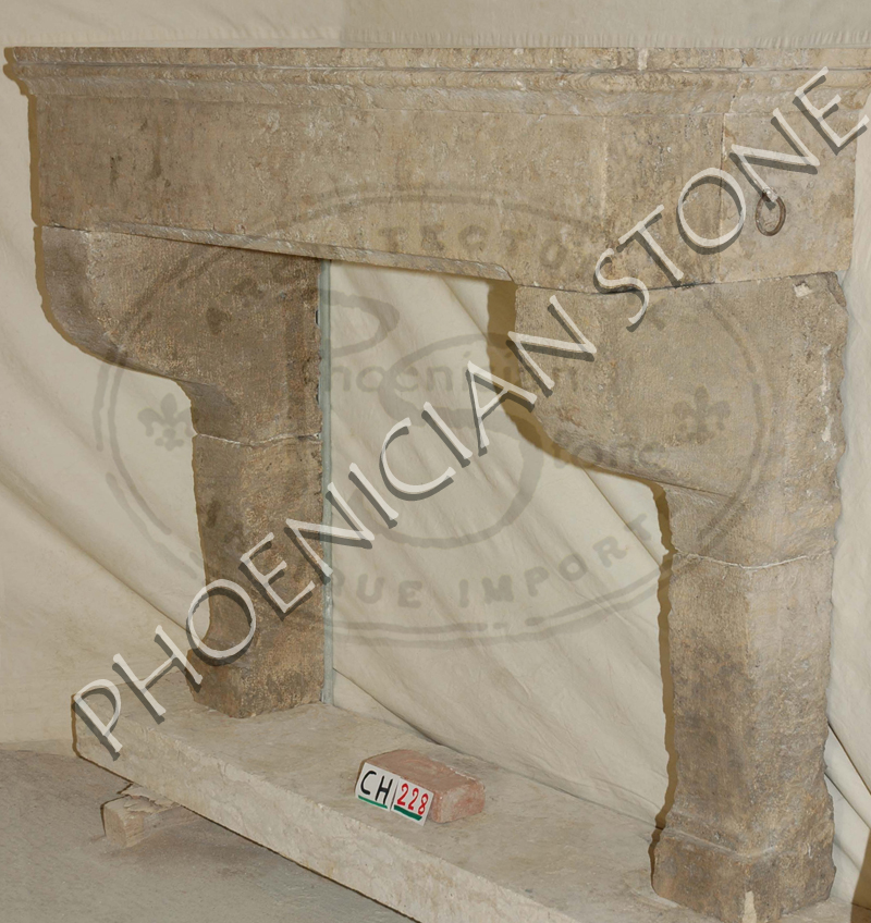 The 'Caminetto Provenciale' Mantle